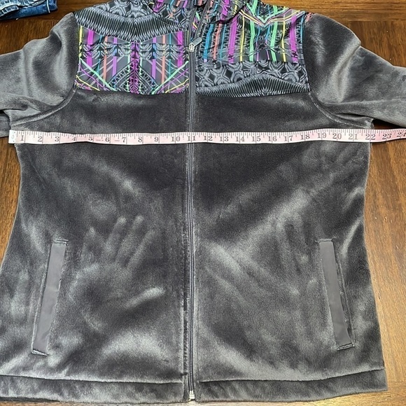 Fila soft fleece retro print jacket - Picture 13 of 15